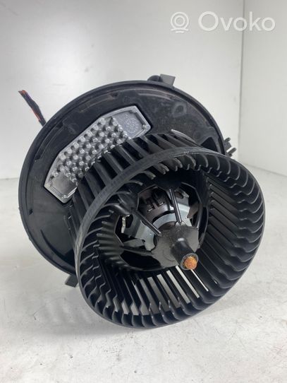 Volkswagen PASSAT B8 Ventola riscaldamento/ventilatore abitacolo 3Q1819021A