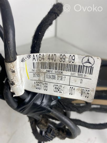 Mercedes-Benz R W251 Monitor / wyświetlacz / ekran A2518700889