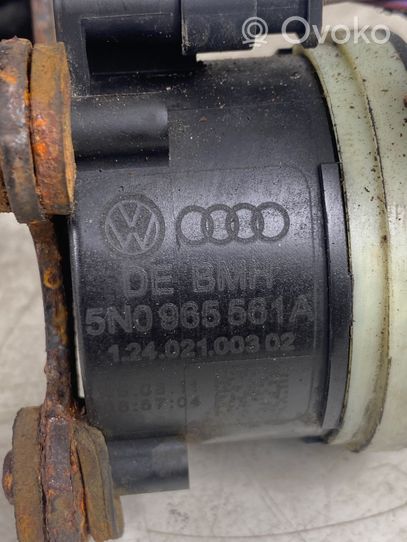 Volkswagen Golf VI Sähköinen jäähdytysnesteen apupumppu 5N0965561A