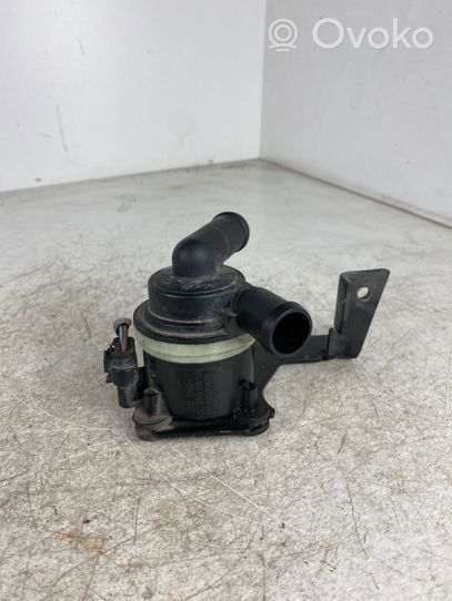 Audi A4 S4 B8 8K Pompa elettrica dell’acqua/del refrigerante ausiliaria 03L965561A