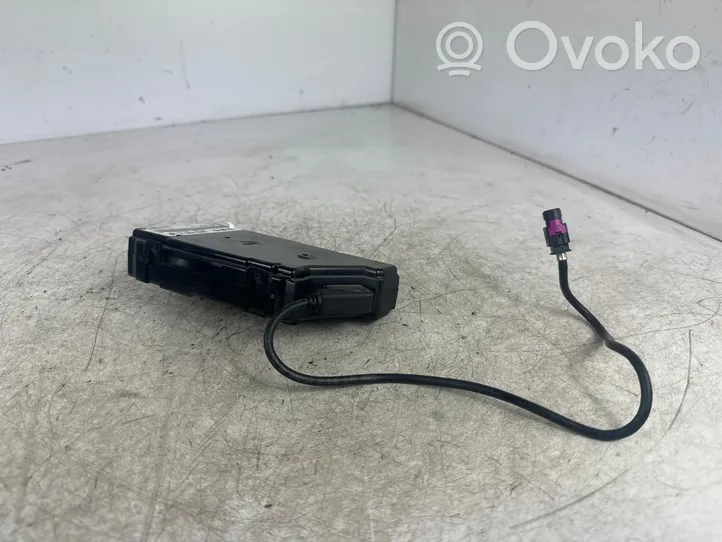 Seat Leon (1P) USB-ohjainlaite 5N0035342B