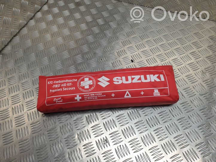 Suzuki Vitara (LY) Trousse de premiers secours 990E061M79