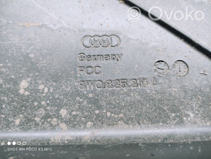 Audi A4 S4 B9 Apakšas aizsargs šasijas aizmugurējā daļā 8W0825219A
