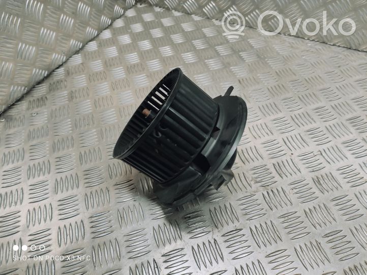 Volkswagen Eos Pečiuko ventiliatorius/ putikas 1K2819015A