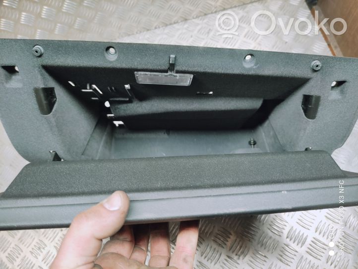 Volvo S80 Glove box 39810153