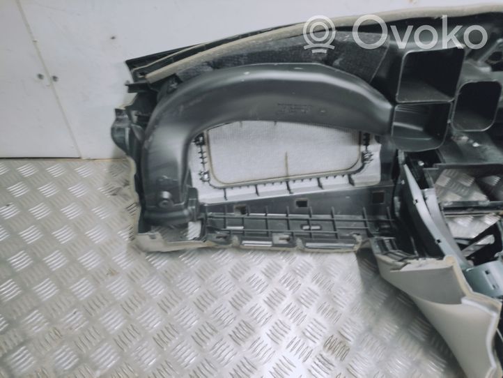 Mercedes-Benz GLK (X204) Panelė A2046805087