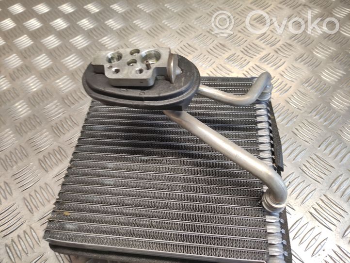 Volkswagen Golf VI Ilmastointilaitteen sisälauhdutin (A/C) 1K0820679