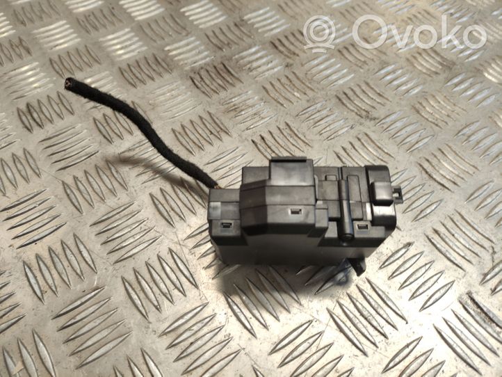 Audi A4 S4 B8 8K Virtalukko 8K0909131B