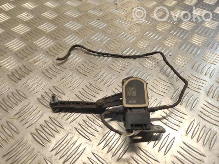 BMW 5 GT F07 Sensor de nivel del faro delantero/principal 37146788574