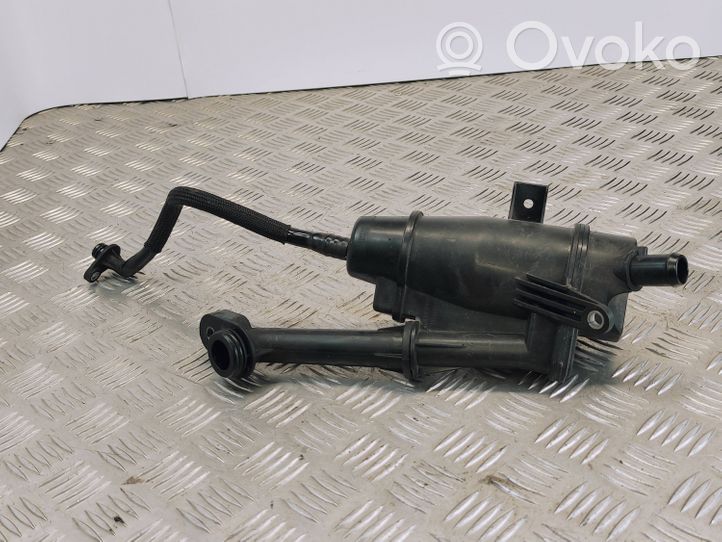 Opel Zafira C Oil breather separator 55575980