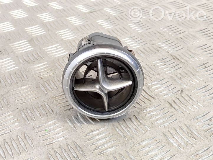Mercedes-Benz CLA C117 X117 W117 Garniture, panneau de grille d'aération latérale Y10073