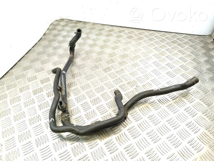 Volkswagen Golf V Tubo flessibile del liquido di raffreddamento del motore 1K0121064B