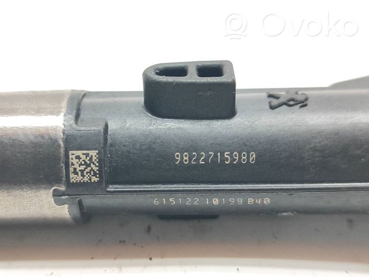 Peugeot 208 Injecteur de carburant 9822715980