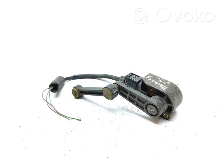 Volkswagen Touareg I Capteur de hauteur de suspension avant 7L0616571