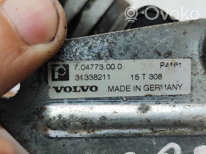 Volvo V60 Pompe à eau de liquide de refroidissement 31338211