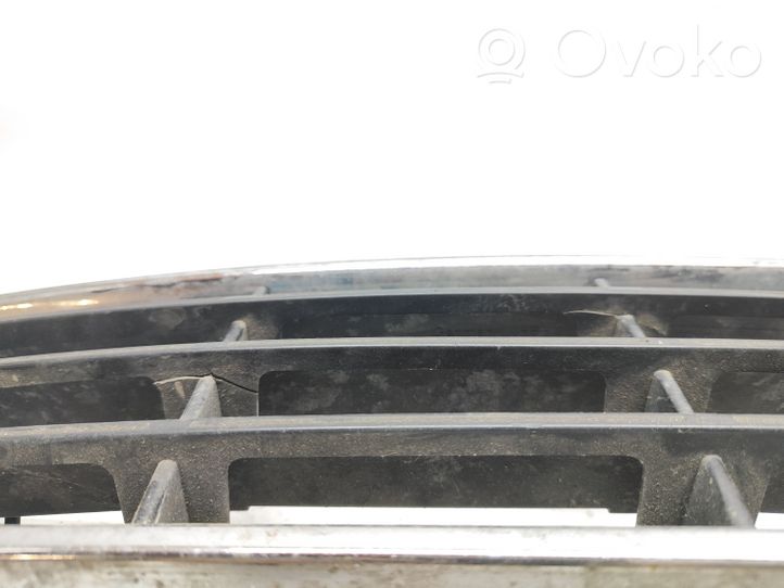 Audi A8 S8 D3 4E Kratka dolna zderzaka przedniego 4E0807883A