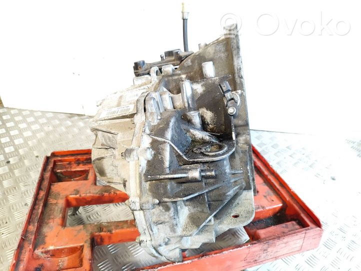 Renault Trafic III (X82) Manual 6 speed gearbox 320108718R