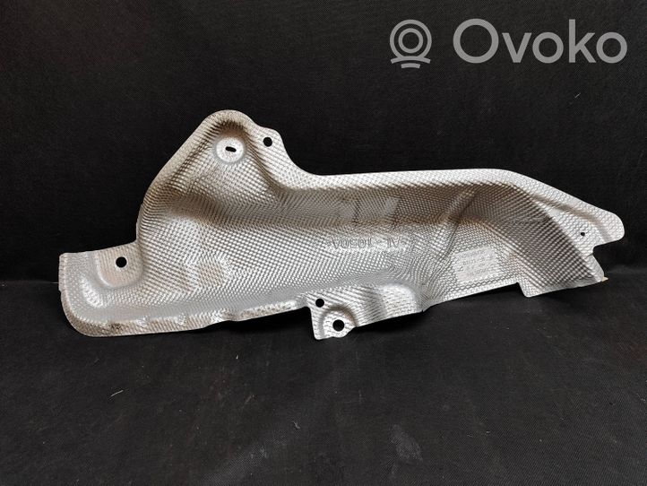 Dacia Sandero Pakokaasulämmön lämpökilpi 747618673R