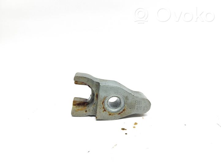 Audi A6 C7 Support de pince d'injecteur de carburant 1059216K