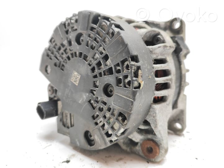 Mercedes-Benz A W176 Generatore/alternatore A0009063822