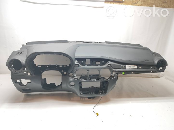 Mercedes-Benz B W246 W242 Panelė 618237600