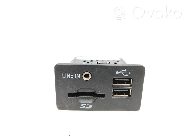 Ford Ranger Connecteur/prise USB C1BT14F014AE
