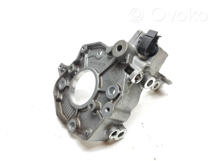 Peugeot 3008 II Support pompe injection à carburant 9817304180