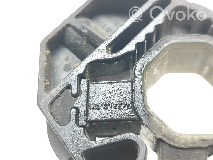 Skoda Octavia Mk2 (1Z) Staffa di montaggio del radiatore 1K0121367D