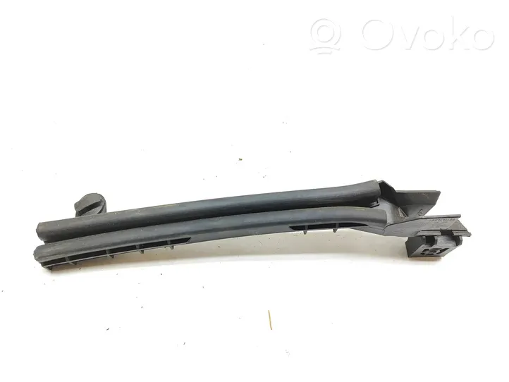 Peugeot 3008 II Rail de pare-brise de porte arrière 9811414680