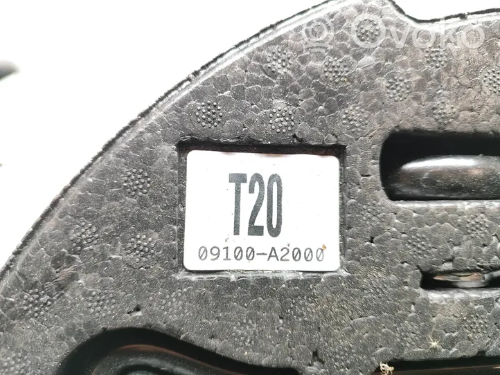 KIA Ceed Skrzynka narzędziowa 09100A2000