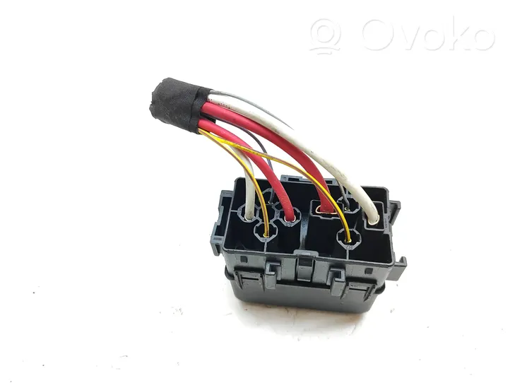 Renault Scenic IV - Grand scenic IV Other relay 8200222933B