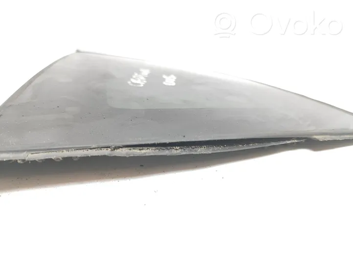 Renault Captur Rear side window/glass E000199