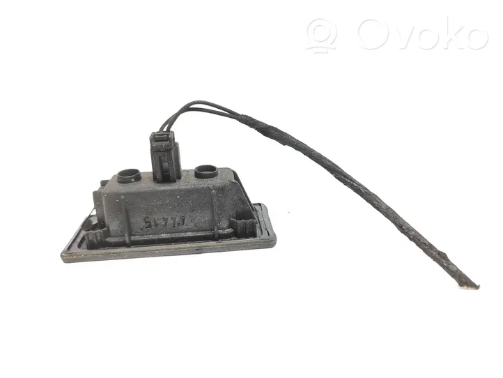 Audi Q3 8U Lampa oświetlenia tylnej tablicy rejestracyjnej 4G0943021