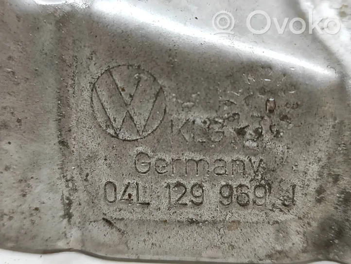 Audi Q3 8U Moottoritilan lämpökilpi 04L129969J