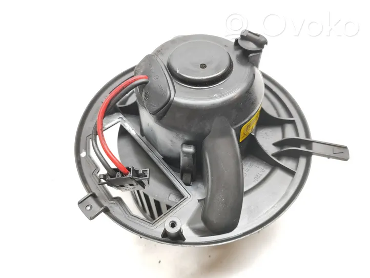 Audi Q3 8U Ventola riscaldamento/ventilatore abitacolo 1K1820015P