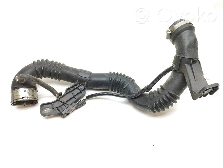 Nissan X-Trail T32 Intercooler hose/pipe 8200685363