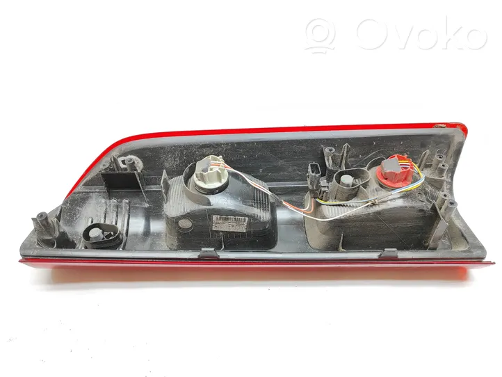 Renault Trafic III (X82) Rear/tail lights 765556737R