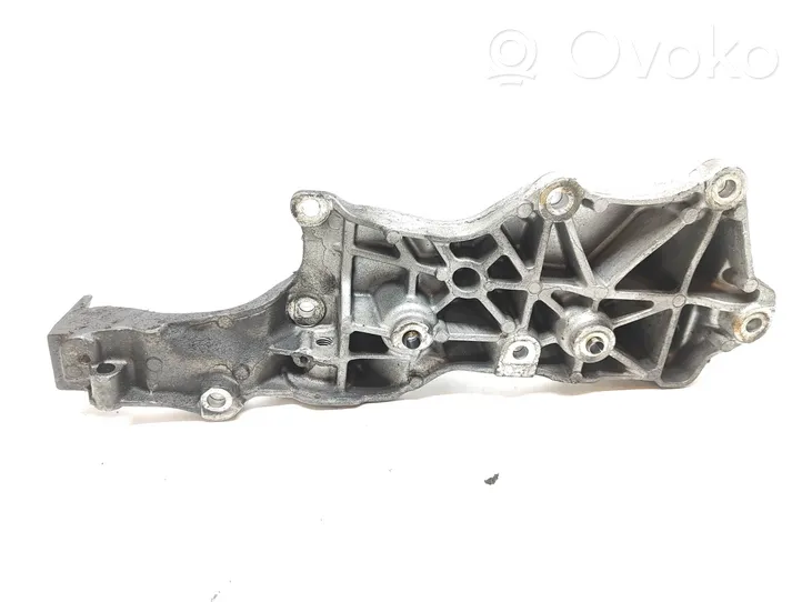 Citroen DS5 Support de générateur / alternateur 9674969780