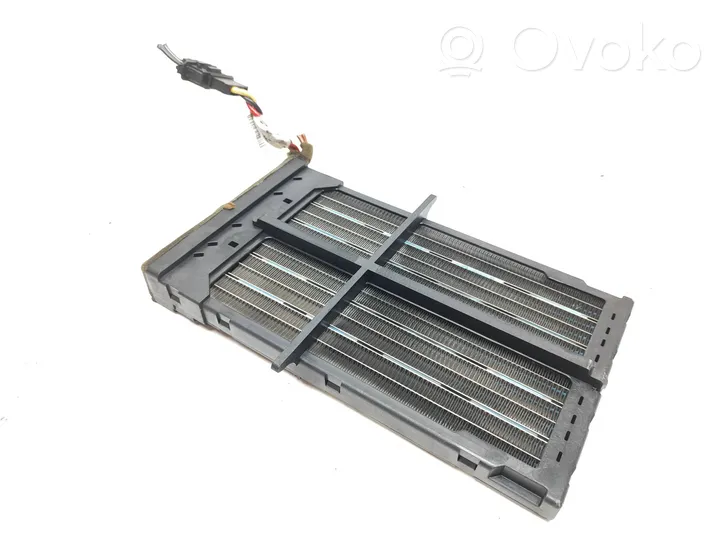 Audi A4 S4 B8 8K Radiateur électrique de chauffage auxiliaire 8K0819011