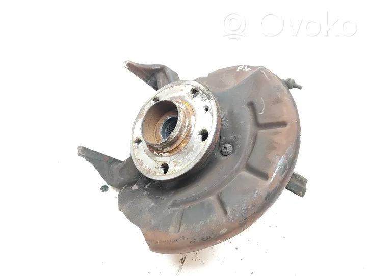 Volkswagen Polo V 6R Front wheel hub 