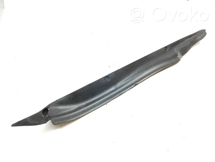 Volkswagen Touareg II Fender end trim 7P6821111