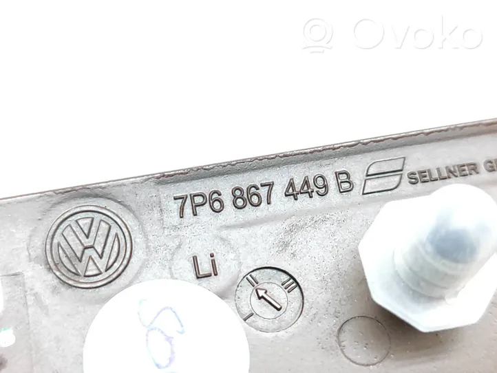 Volkswagen Touareg II Cita veida aizmugurē durvju dekoratīvās apdares detaļas 7P6867449B
