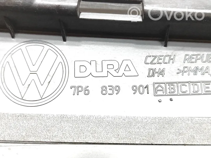 Volkswagen Touareg II Listwa / Uszczelka szyby drzwi tylnych 7P6839901