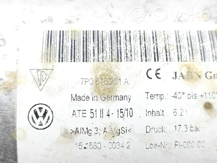 Volkswagen Touareg II Serbatoio per sospensioni pneumatiche 7P0616201A
