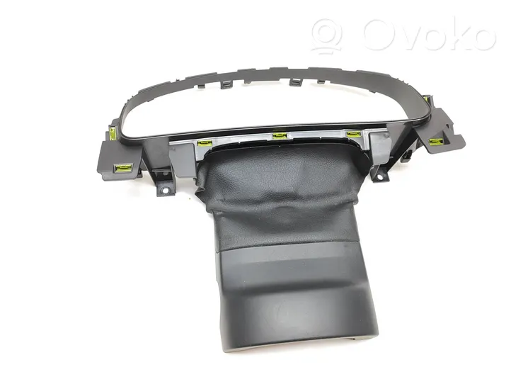 Volkswagen Touareg II Garniture de colonne de volant 7P6858565