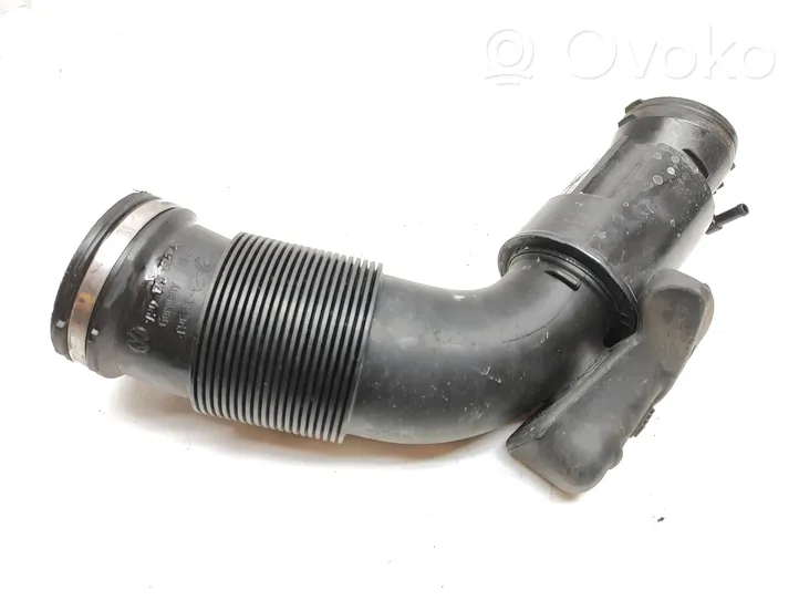 Volkswagen Touareg II Tube d'admission d'air 7P0129684A