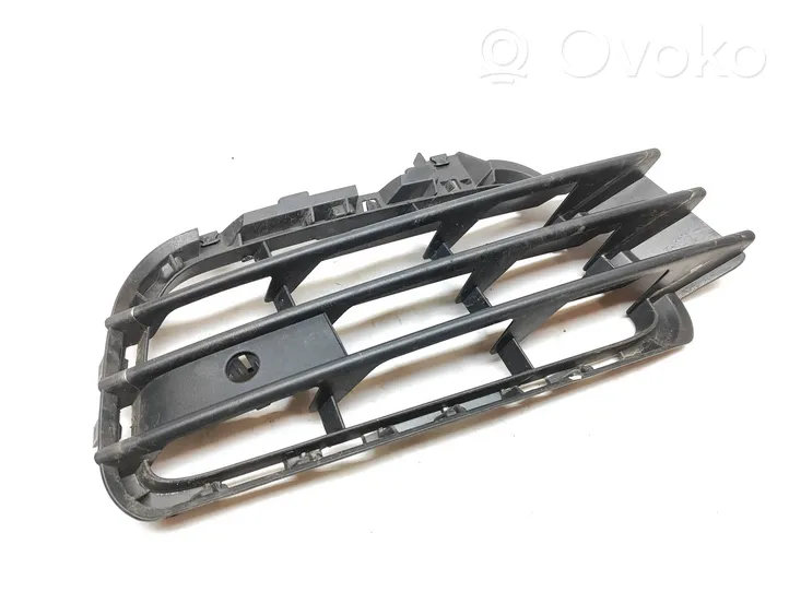 Volkswagen Touareg II Grille inférieure de pare-chocs avant 7P6919494