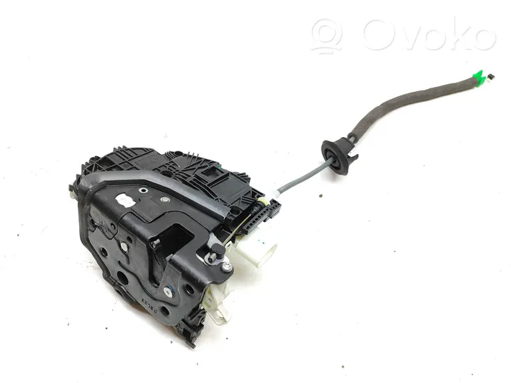 Audi A4 S4 B9 8W Etuoven lukko 8X1837015E