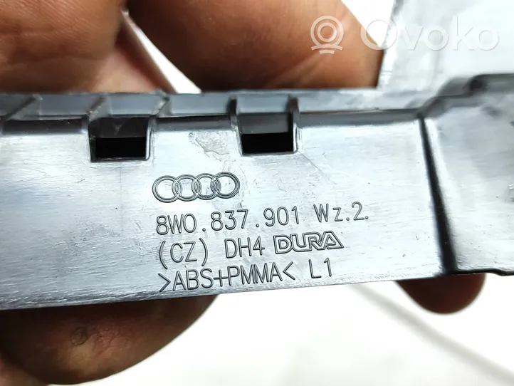 Audi A4 S4 B9 8W Listwa / Uszczelka szyby drzwi przednich 8W0837901