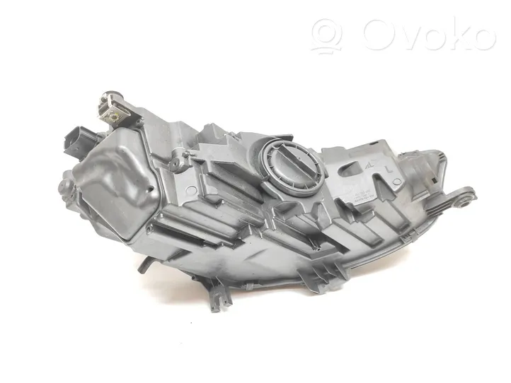 Audi A4 S4 B9 8W Etu-/Ajovalo 8W0941011